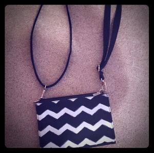 Thirty one small crossbody